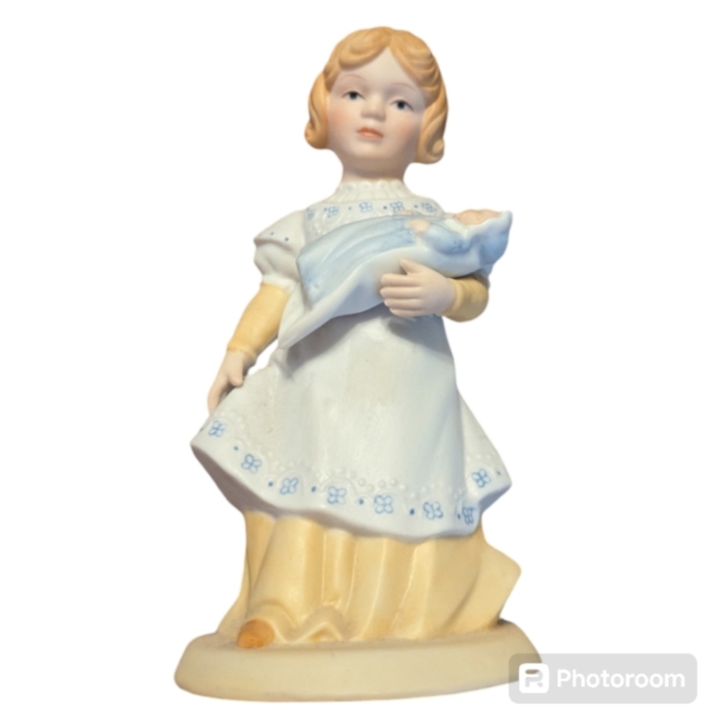 VTG Retired 1981 Avon Porcelain A Mother's Love Girl With Doll Figurine 5.75"